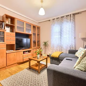 Bilbao, A Un Paso. Apartamento